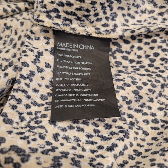 Club Monaco Cheetah Print Crew Neck Blouse Size XS - Picture 6 of 7